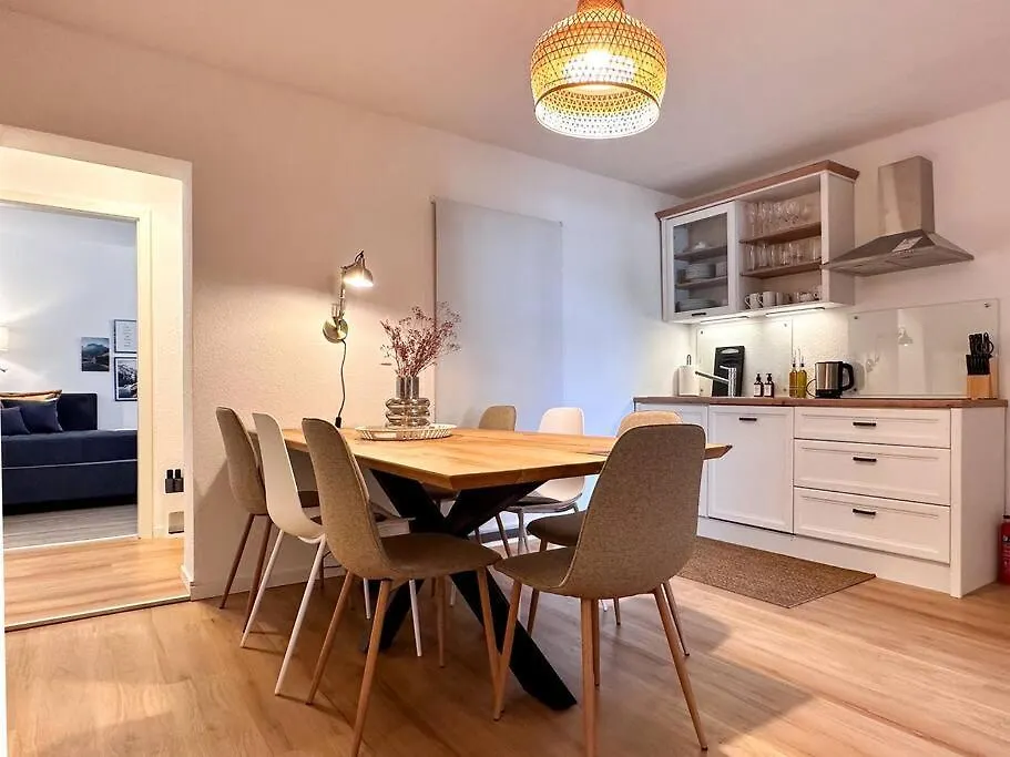Apartment Appartio: Geraeumige, Moderne Ferienwohnung Fuer Gruppen/Familien Stuttgart
