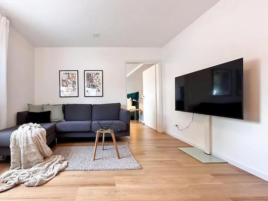 Appartio: Geraeumige, Moderne Ferienwohnung Fuer Gruppen/Familien Stuttgart