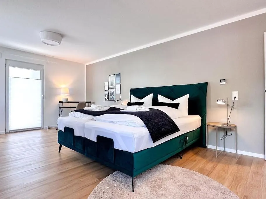 Appartio: Geraeumige, Moderne Ferienwohnung Fuer Gruppen/Familien Stuttgart